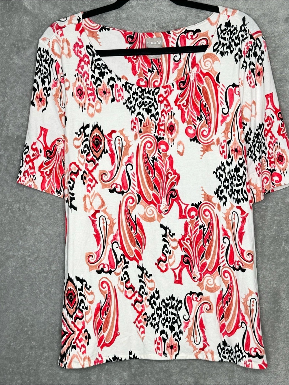 Chicos 3 Size XL Shirt Top Pink Paisley Short Sleeve Scoop Neck Stretch Knit